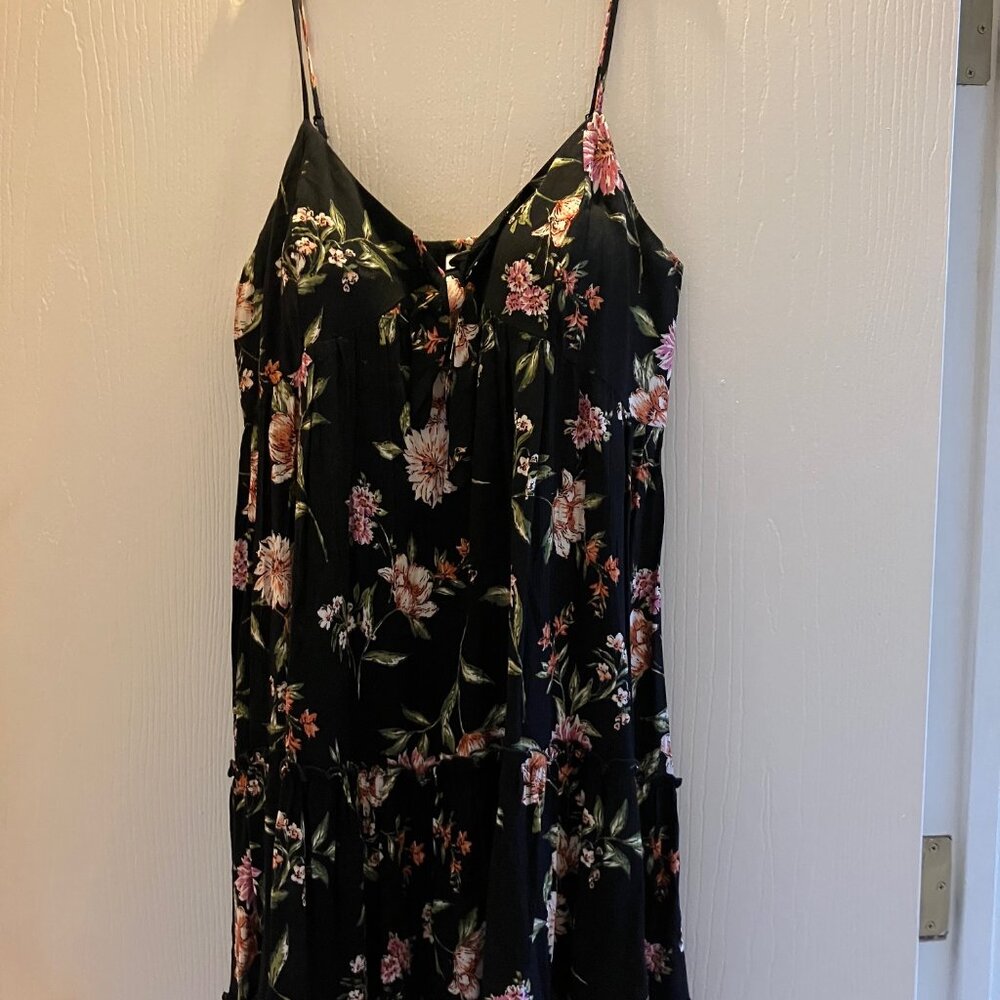 Strap Sun Dress with Ruffled hem